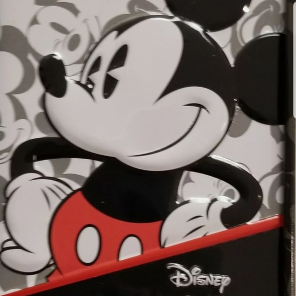 Authentic Disney Mickey Mouse Thumbs Up Unisex Bro - Picture 2 of 3